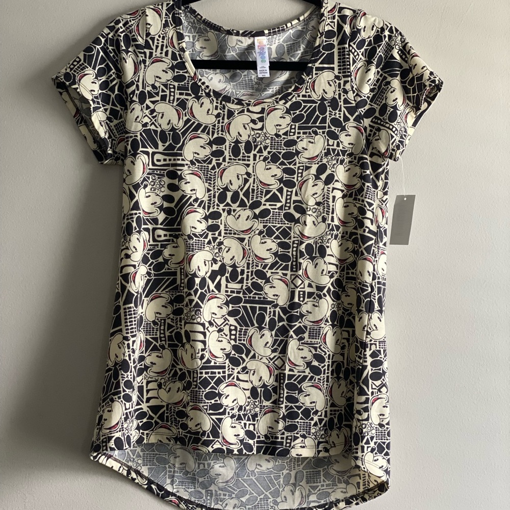 NWT Mickey Mouse Disney lularoe classic tee shirt